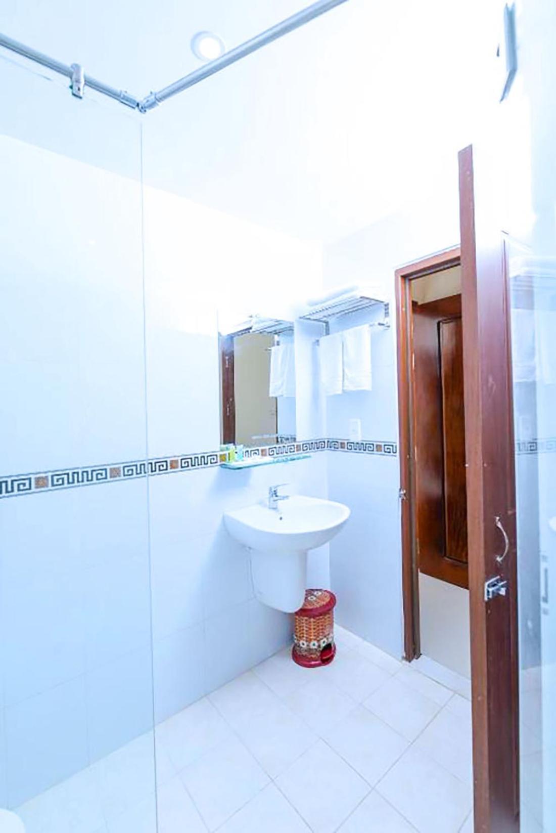 Bong Sen Xanh Hotel Cao Lanh Exteriör bild